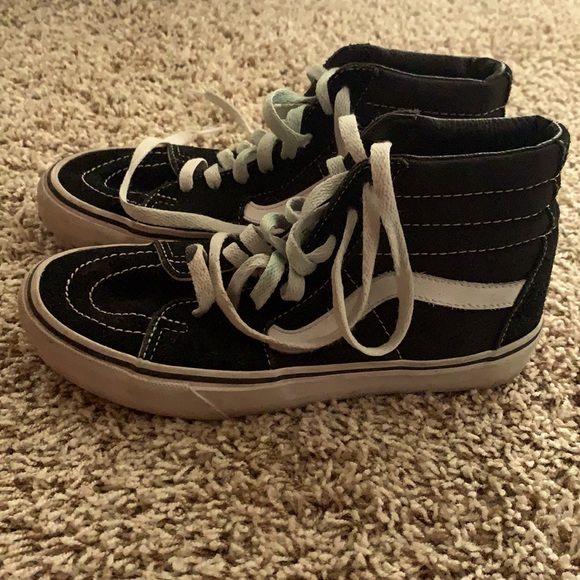 High tops - Picture 1 of 2